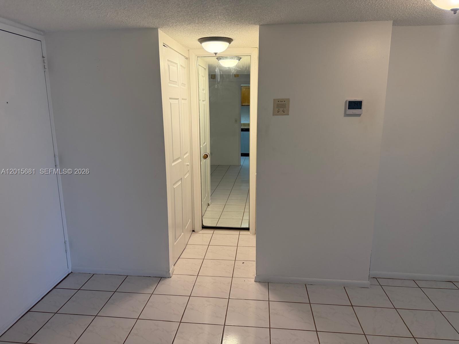 3720 Inverrary Dr 2k Property Photo 11