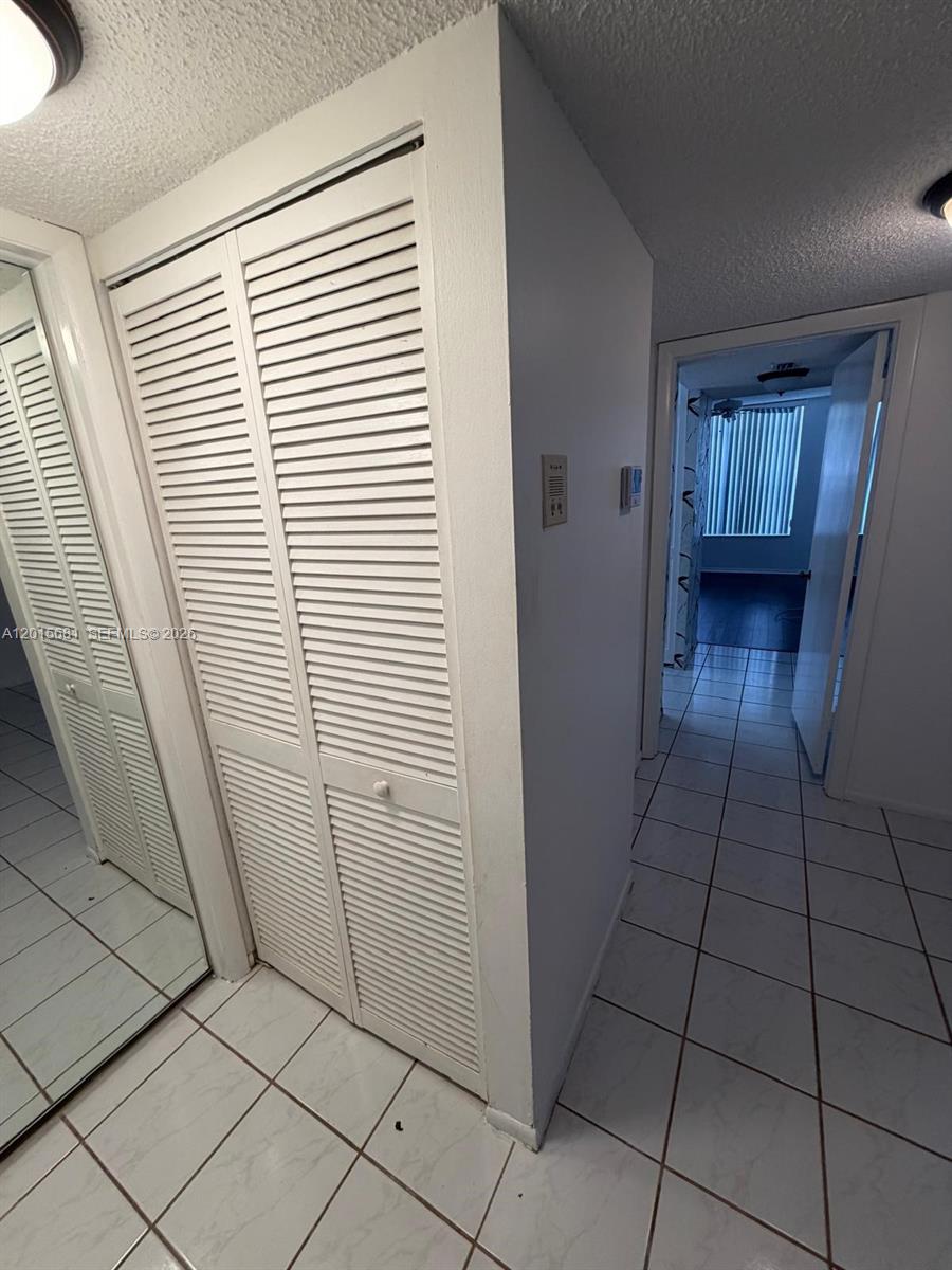 3720 Inverrary Dr 2k Property Photo 12