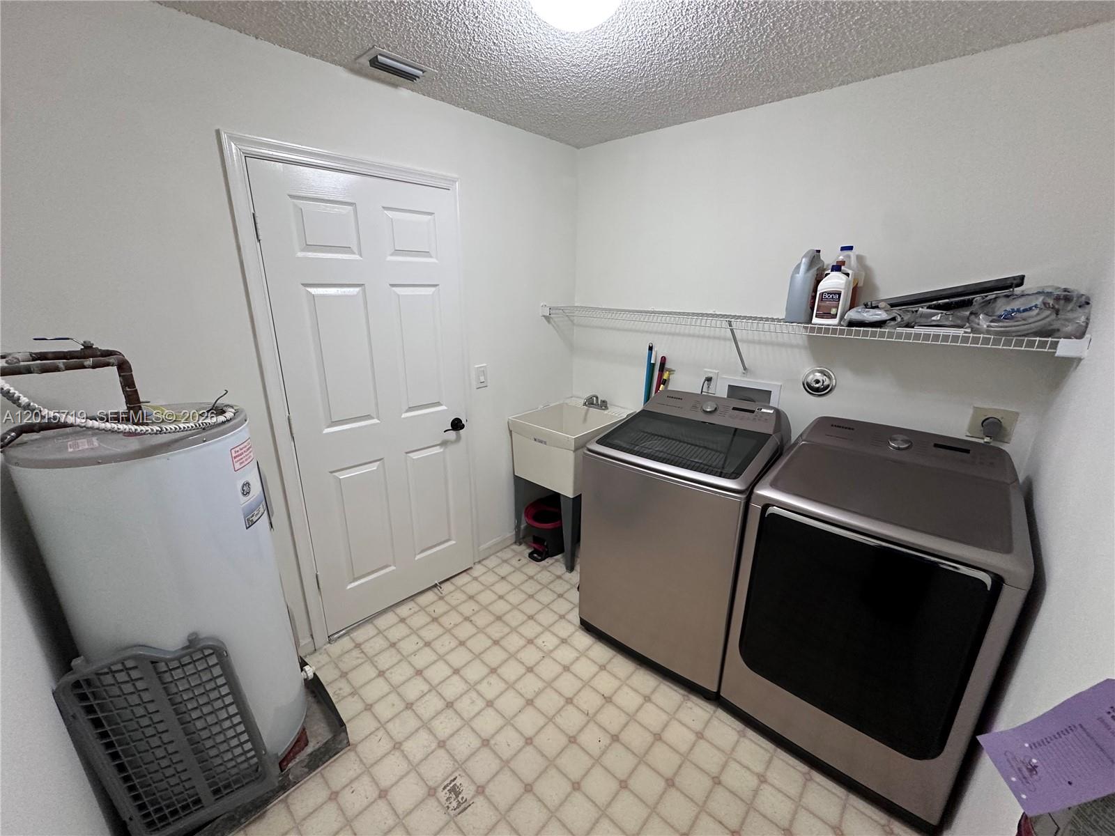 5790 Coach House Cir E Property Photo 26