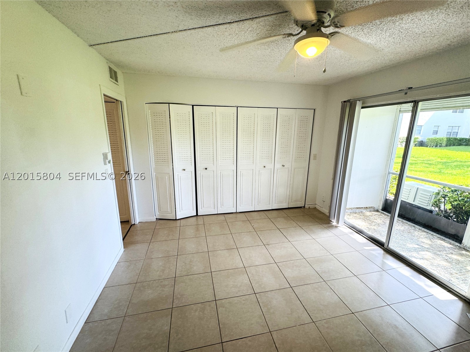 138 Fanshaw D Property Photo 7