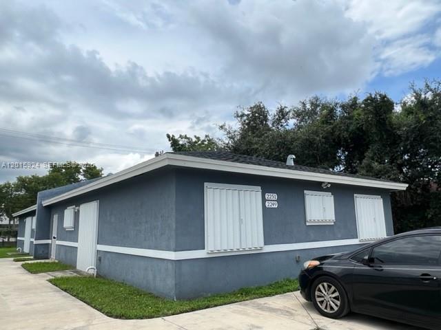 2249 Nw 66th St 2249 Property Photo 2