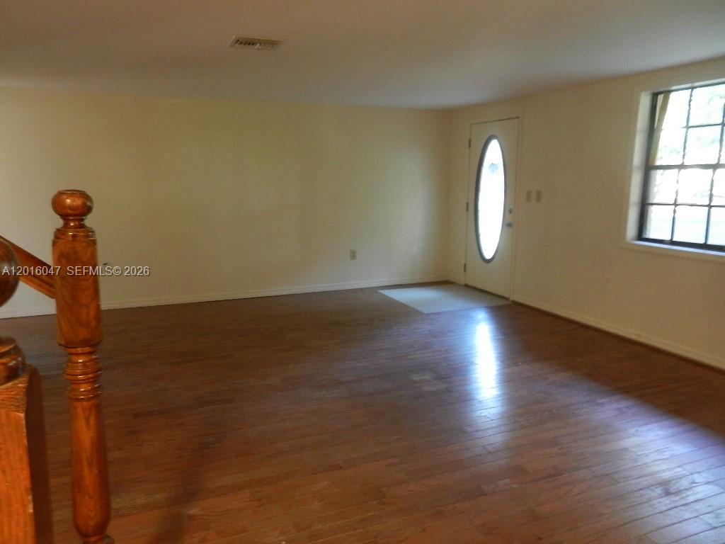 18950 Sw 240th St Property Photo 6