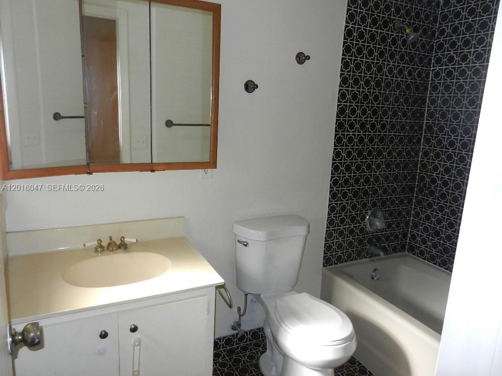 18950 Sw 240th St Property Photo 32
