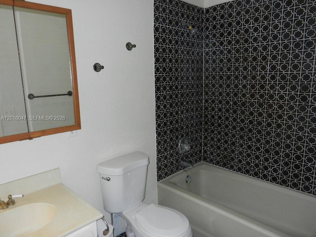 18950 Sw 240th St Property Photo 35