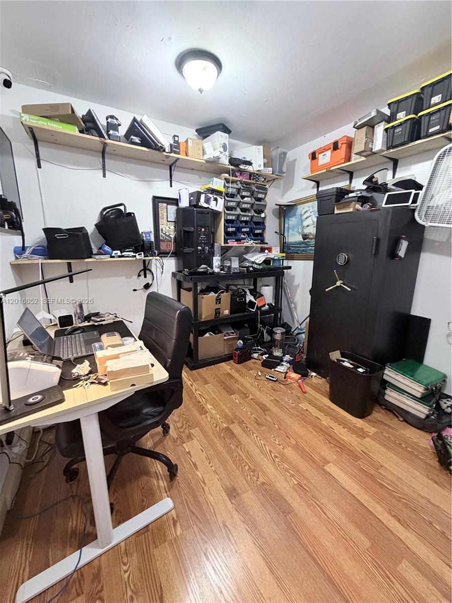 188 Property Photo 14