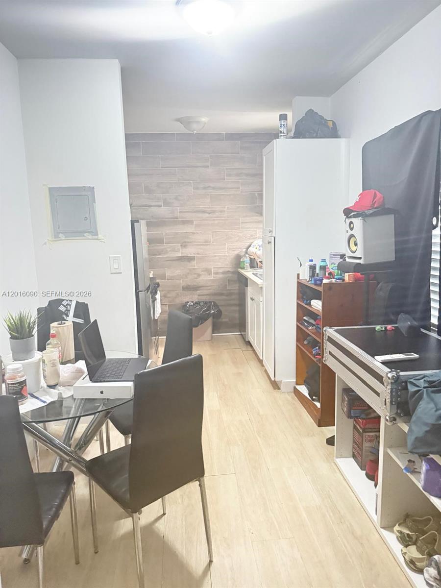 920 Euclid Ave 3 Property Photo 6