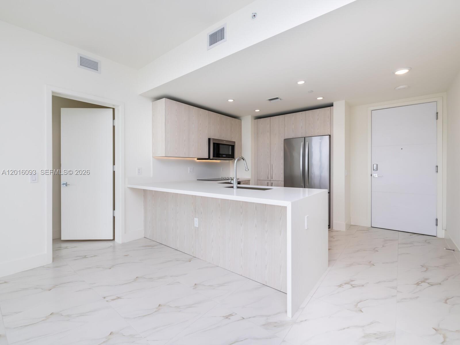 2000 S Metropica Way 2007 Property Photo 12
