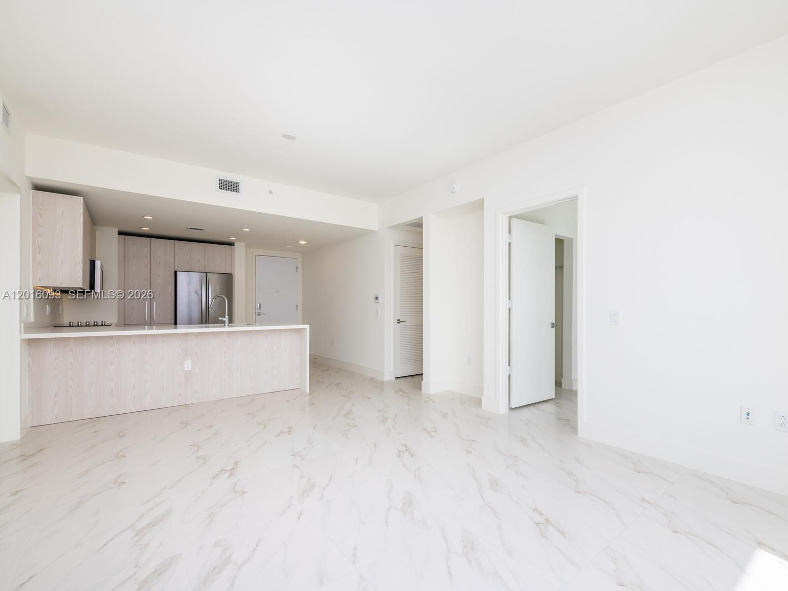 2000 S Metropica Way 2007 Property Photo 16