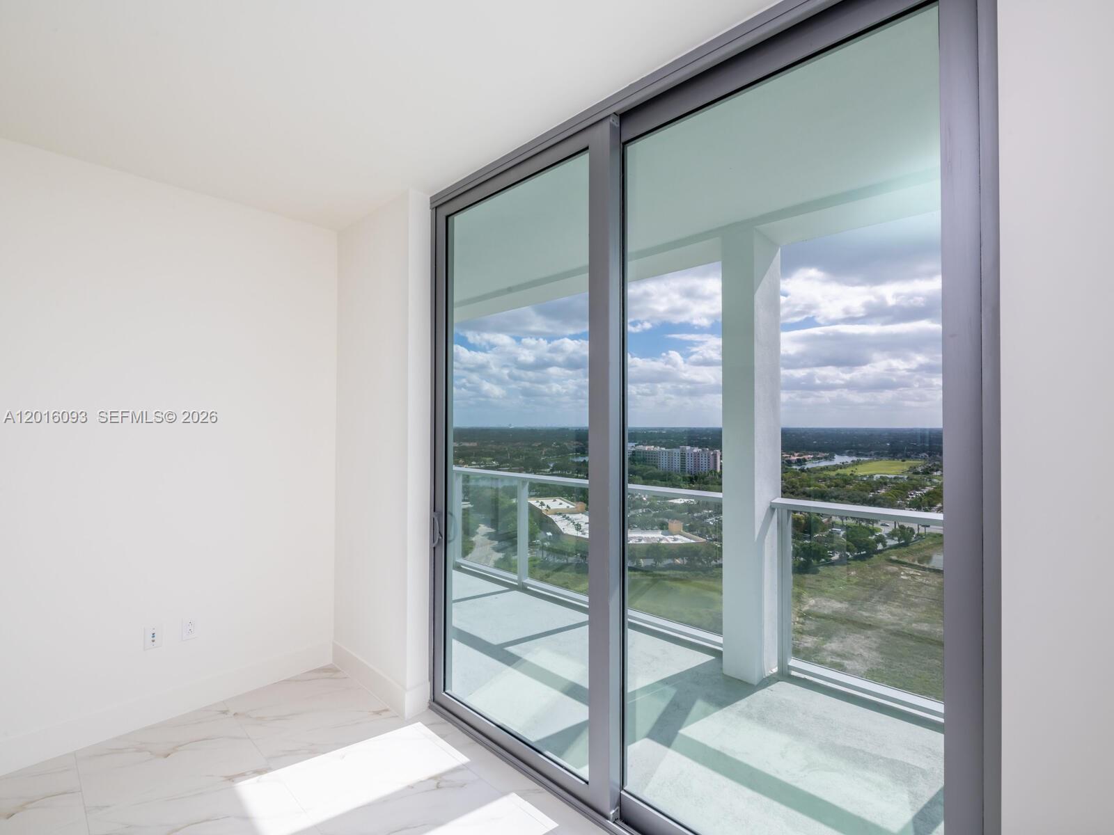 2000 S Metropica Way 2007 Property Photo 17