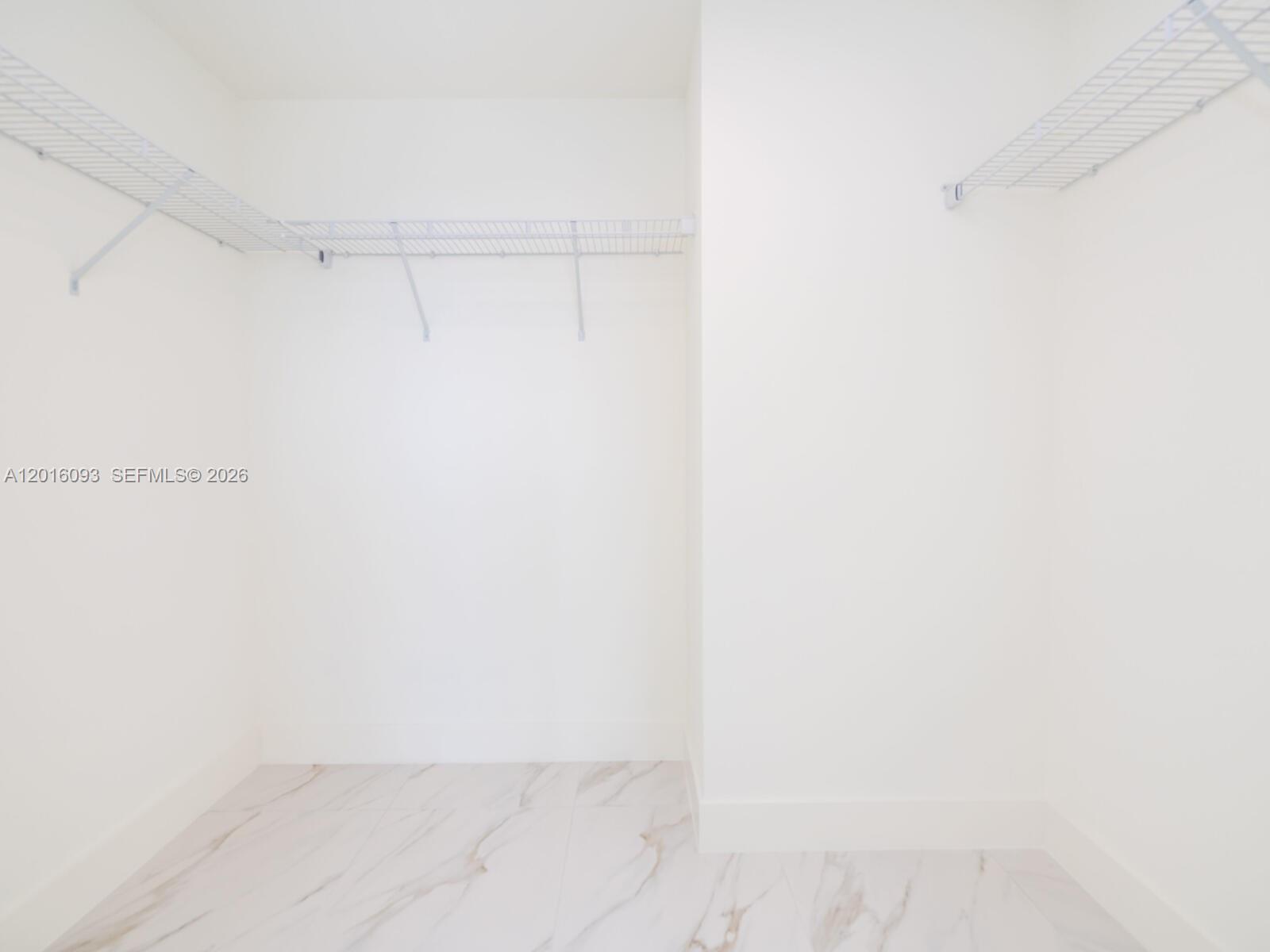 2000 S Metropica Way 2007 Property Photo 26
