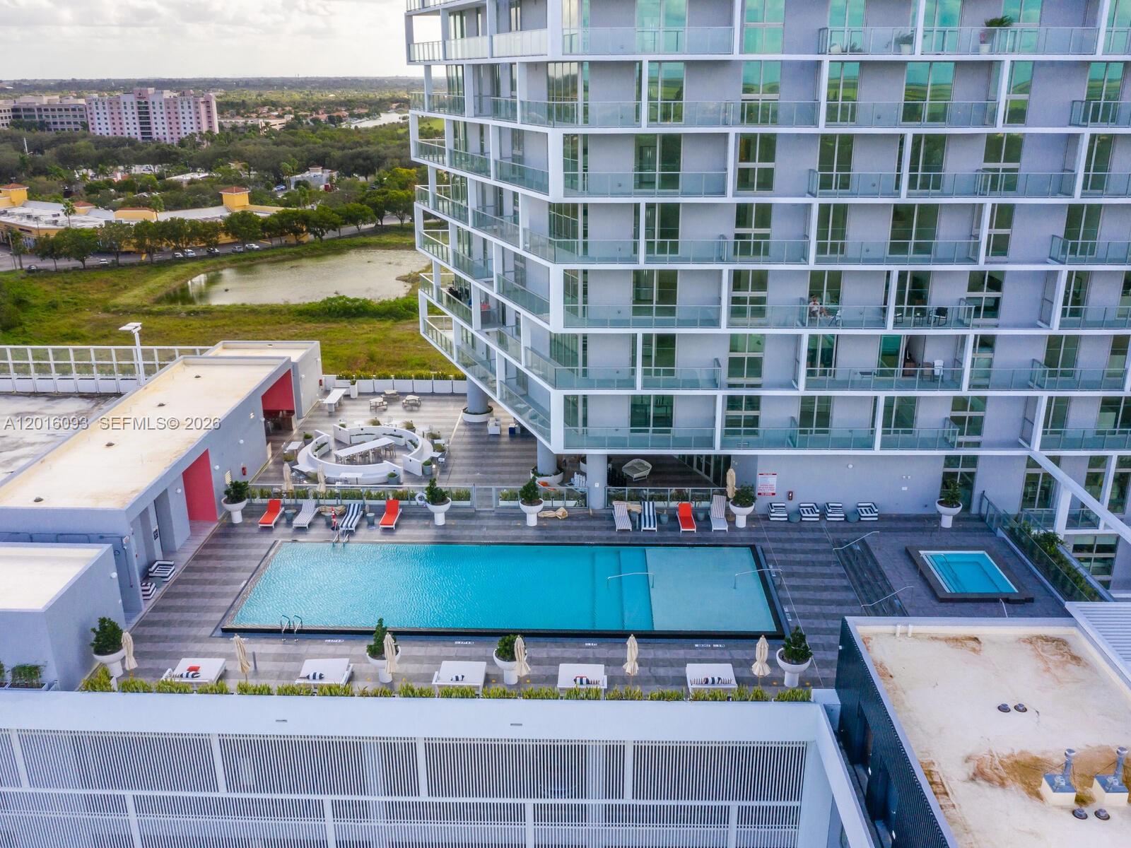 2000 S Metropica Way 2007 Property Photo 33