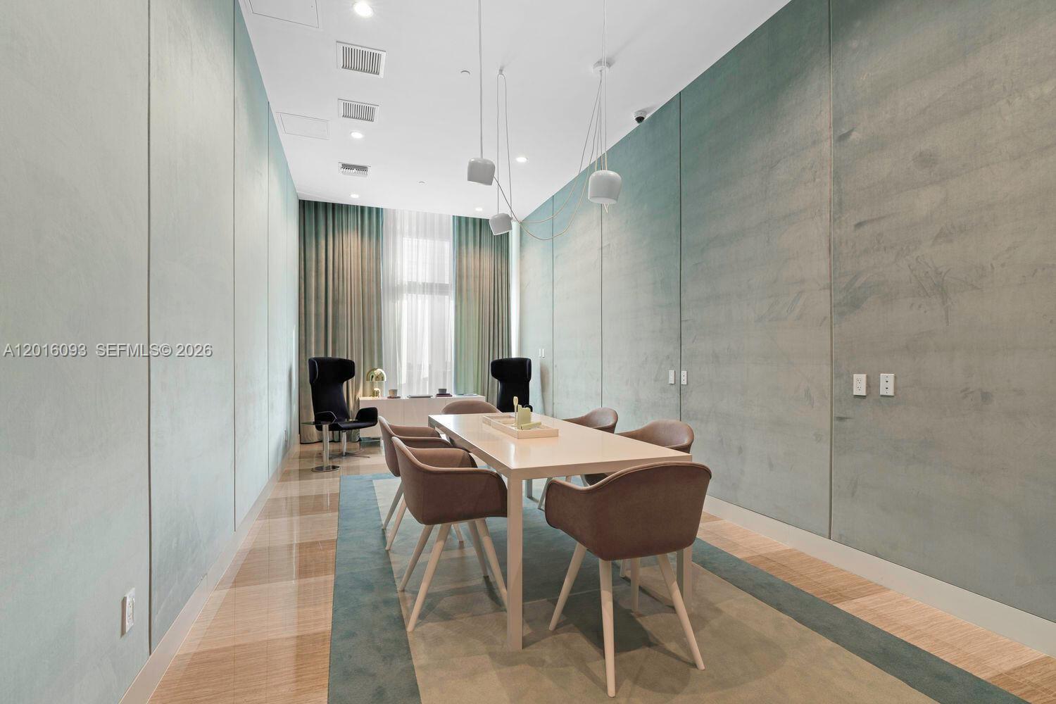 2000 S Metropica Way 2007 Property Photo 46