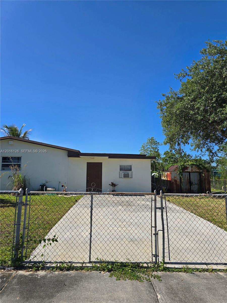 27660 Sw 162nd Ave Side Property Photo 1