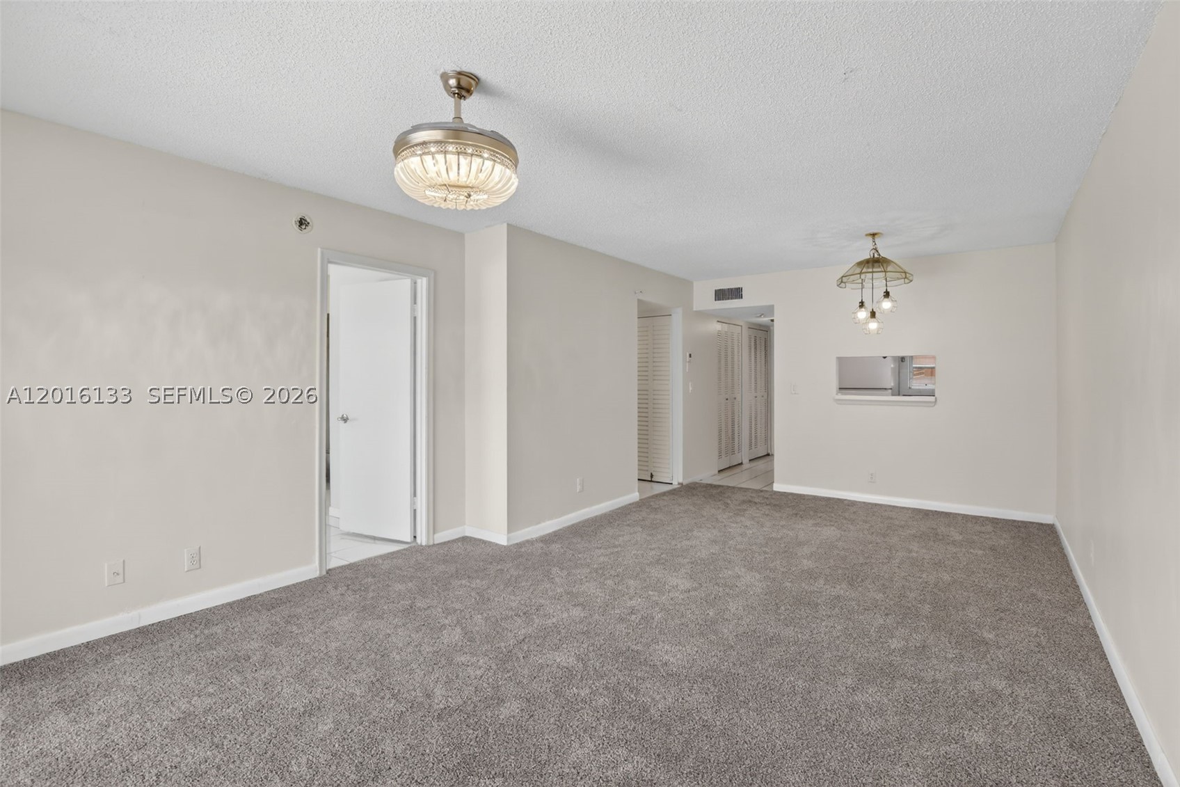 3048 E Sunrise Lakes Dr 220 Property Photo 16