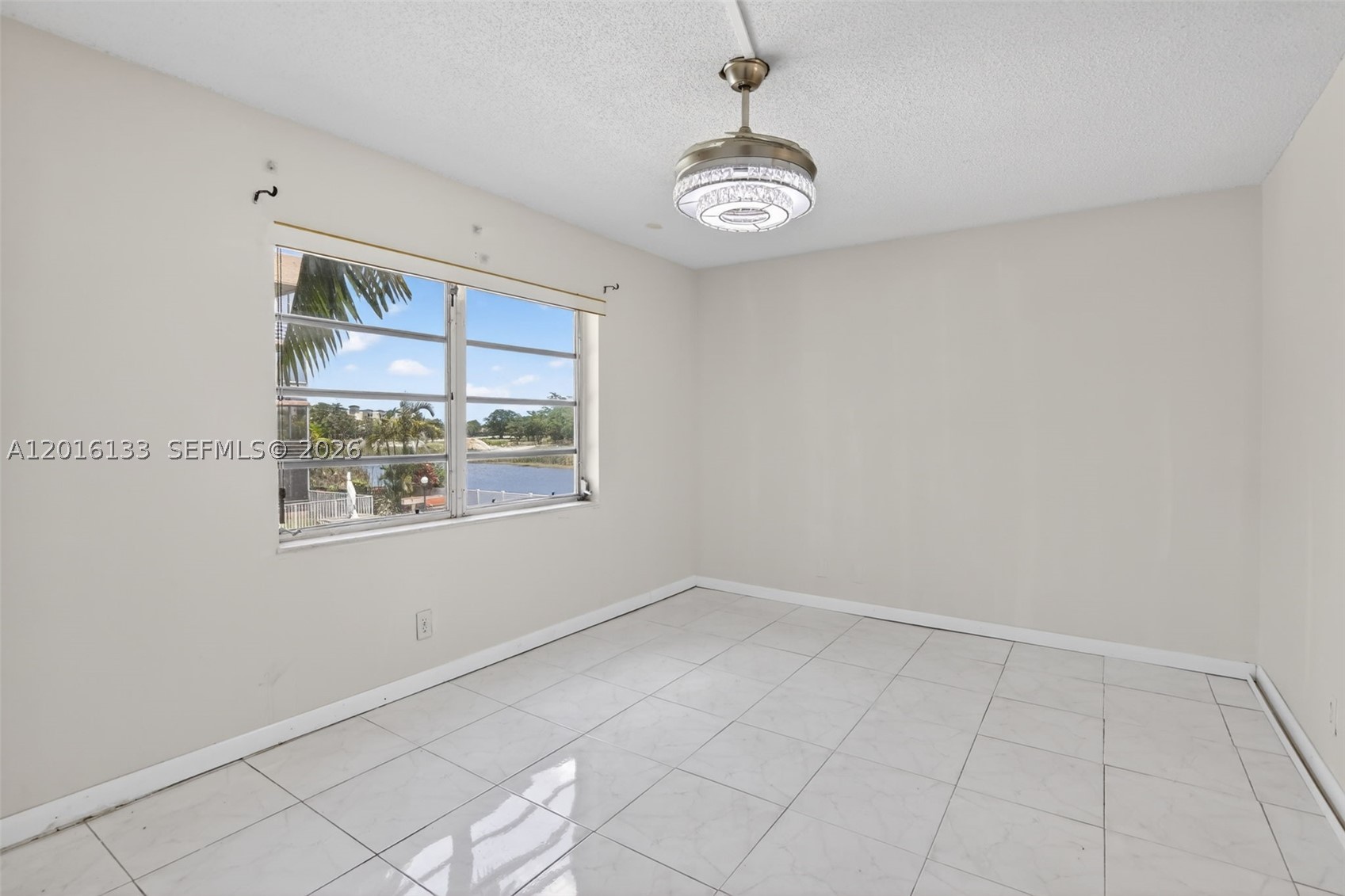 3048 E Sunrise Lakes Dr 220 Property Photo 20