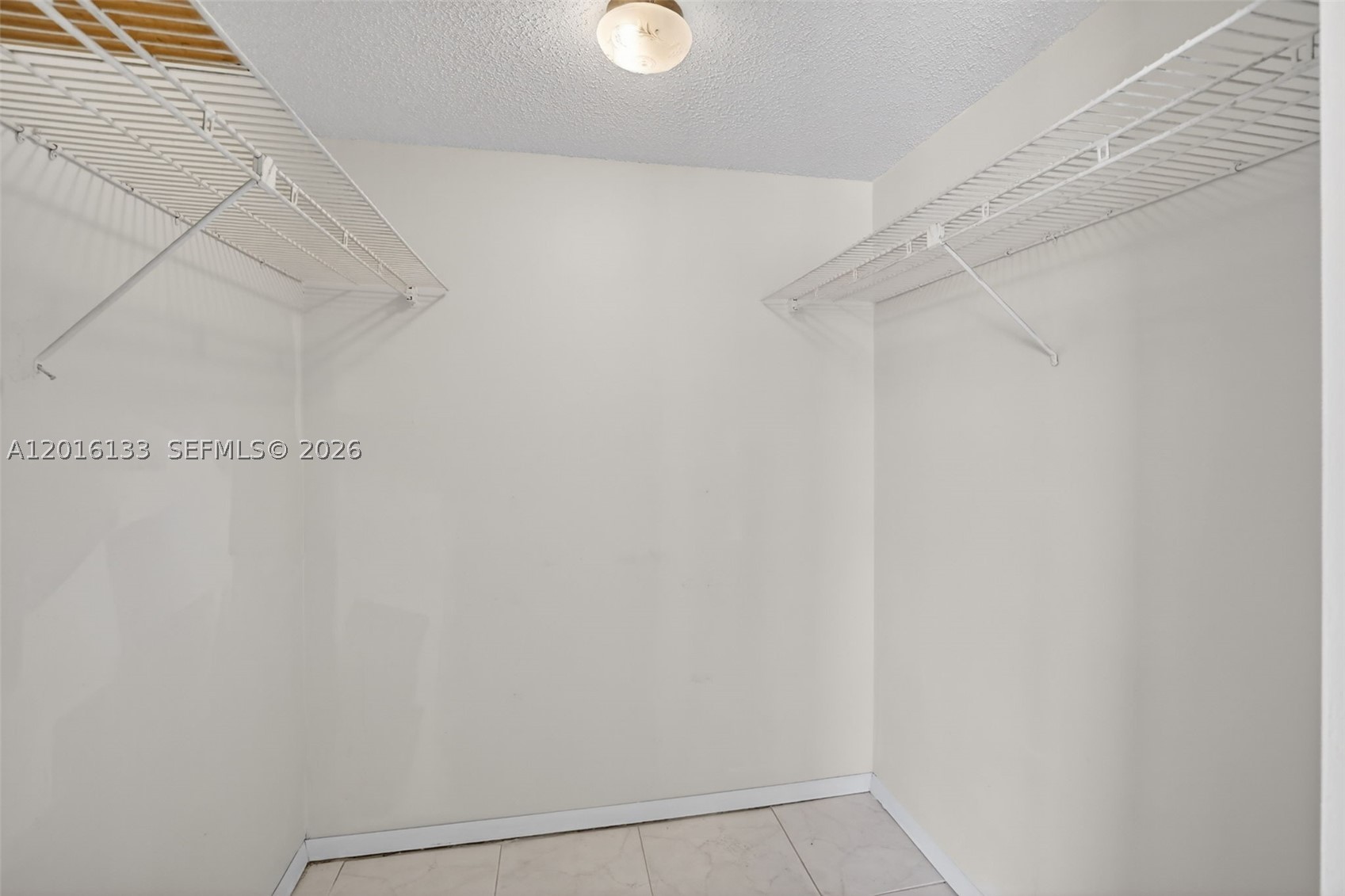3048 E Sunrise Lakes Dr 220 Property Photo 29