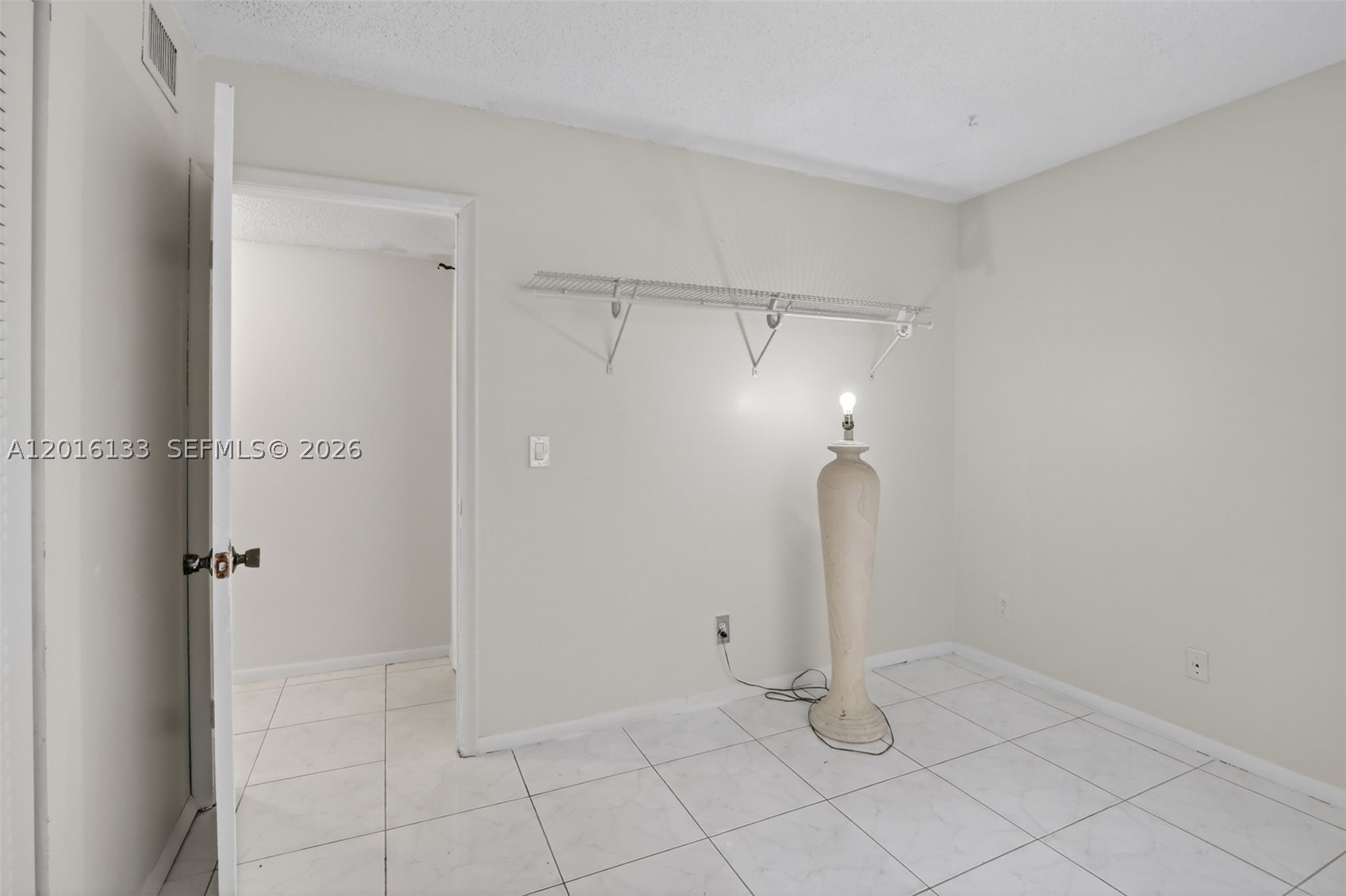 3048 E Sunrise Lakes Dr 220 Property Photo 35