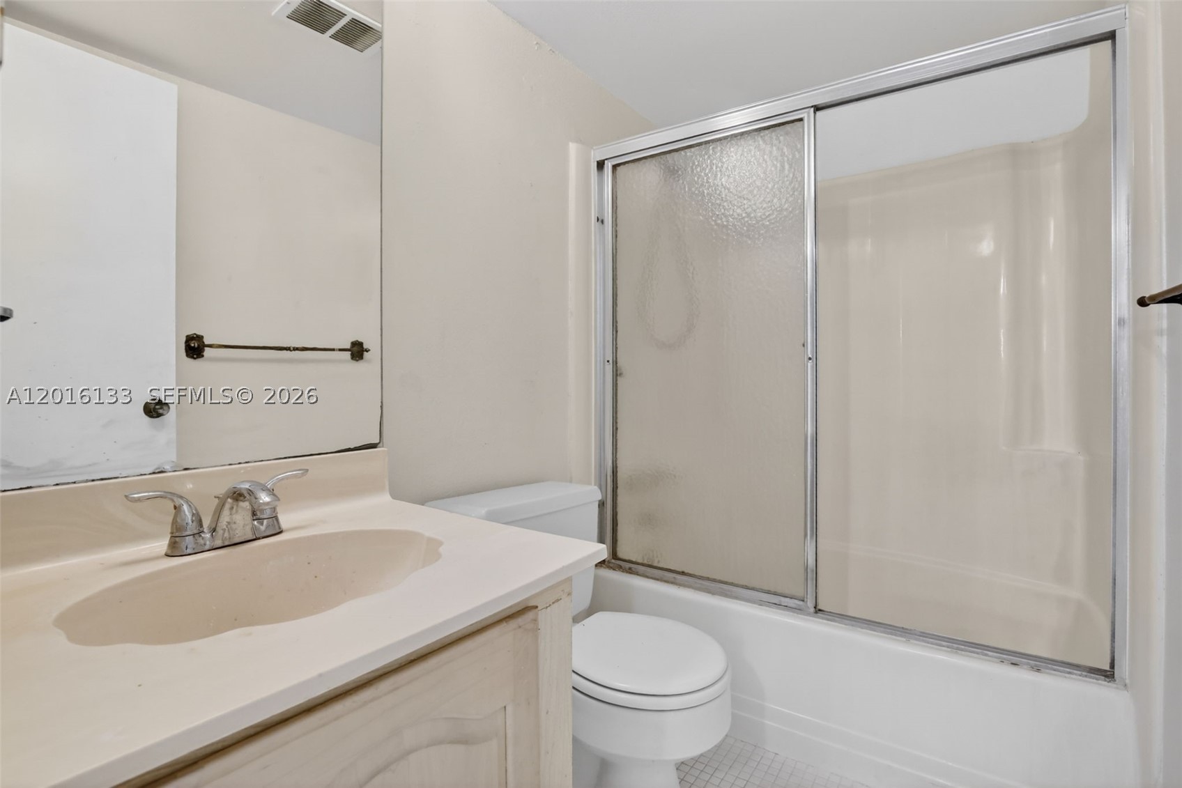3048 E Sunrise Lakes Dr 220 Property Photo 37