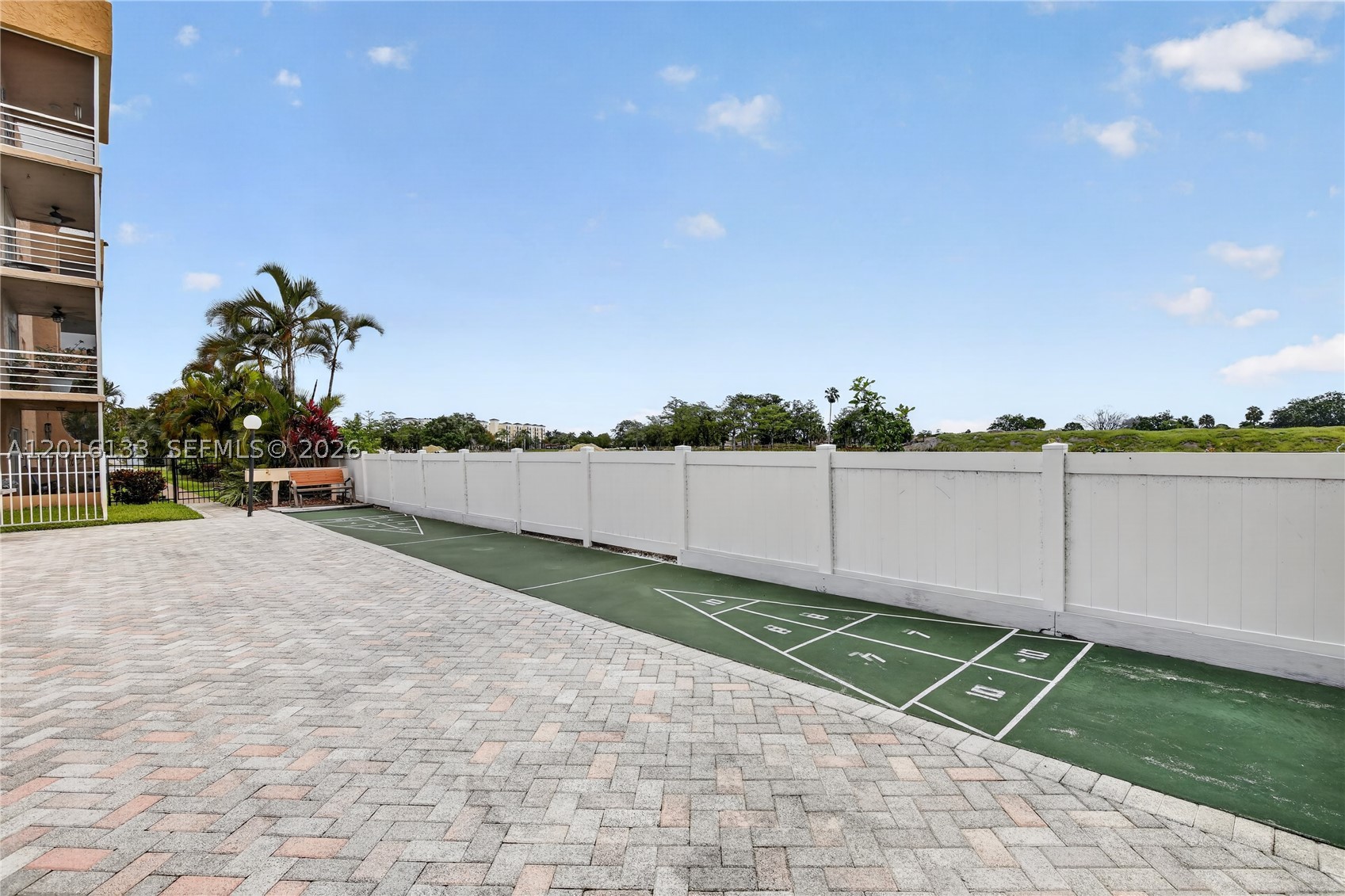 3048 E Sunrise Lakes Dr 220 Property Photo 42