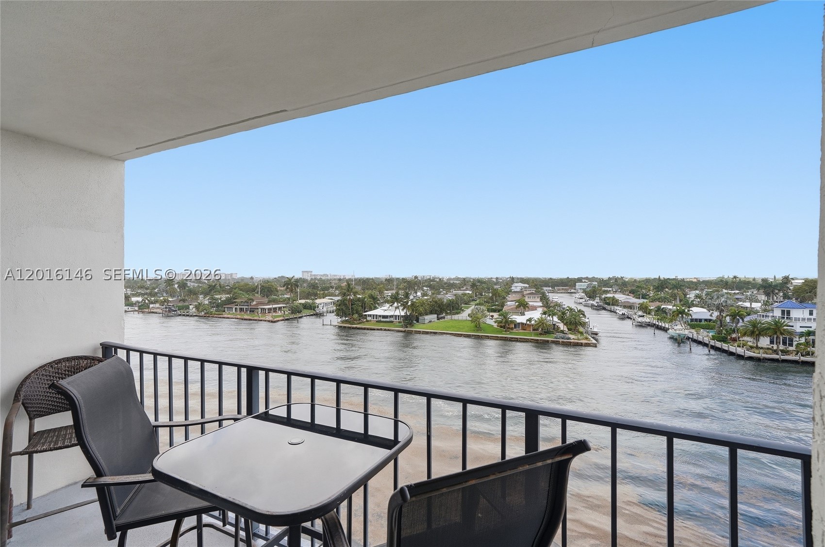 521 N Riverside Dr 606 Property Photo 12