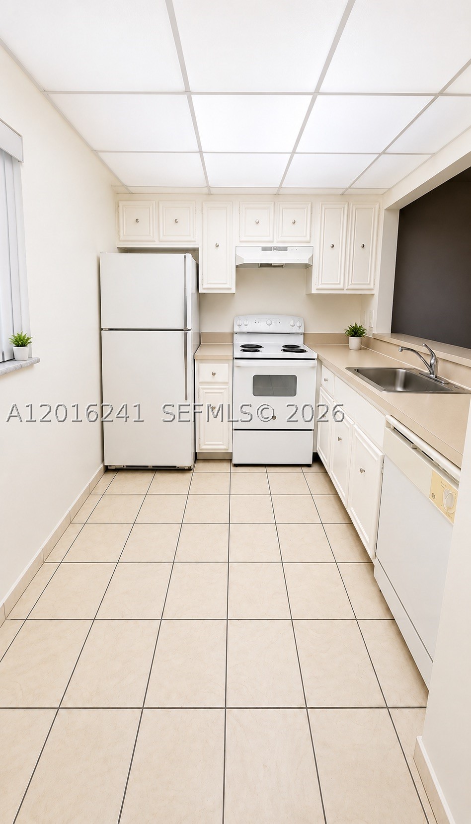 18051 Nw 68th Ave K201 Property Photo 5