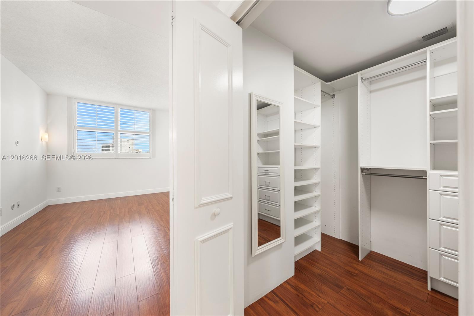 2475 Brickell Ave 2206 Property Photo 20