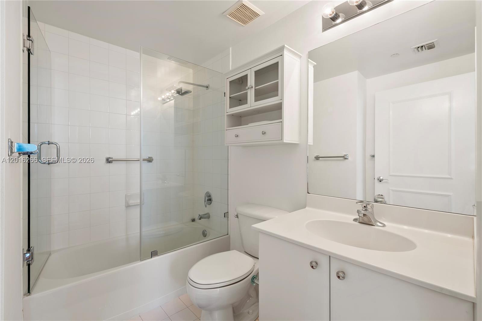 2475 Brickell Ave 2206 Property Photo 27