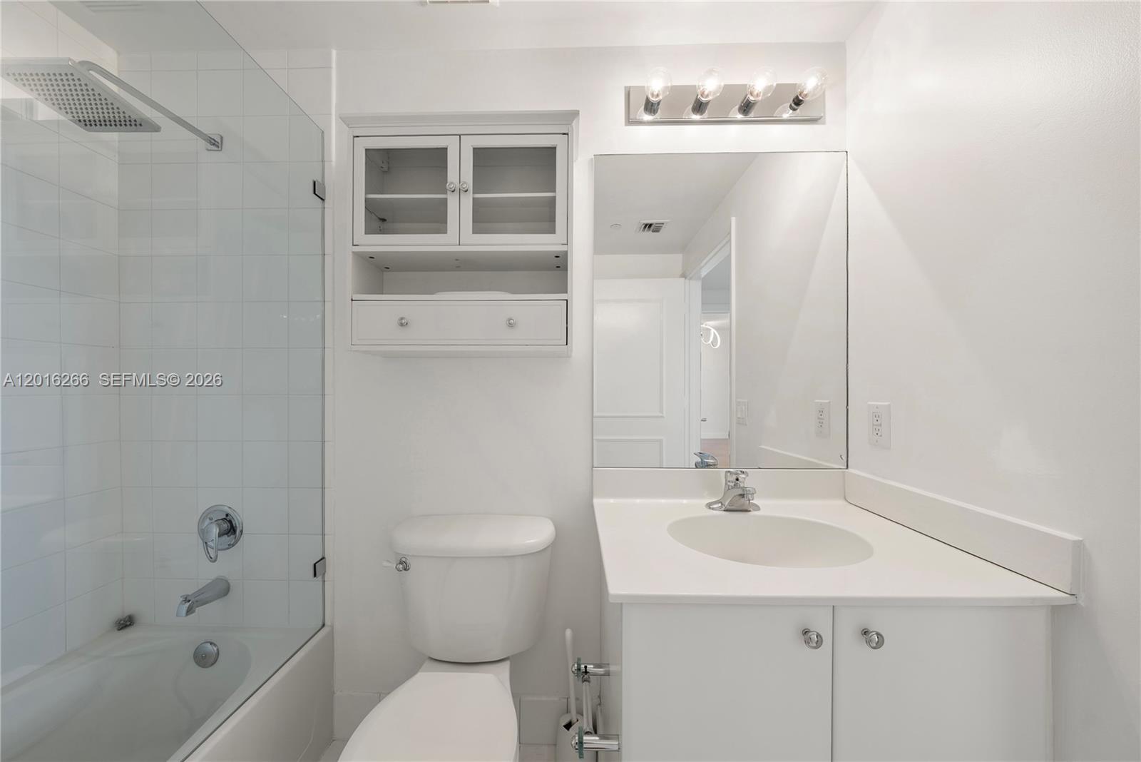 2475 Brickell Ave 2206 Property Photo 28