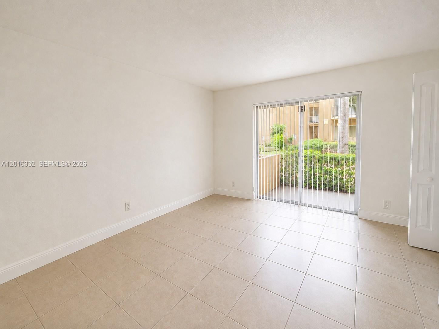 17911 Nw 68th Ave M201 Property Photo 1