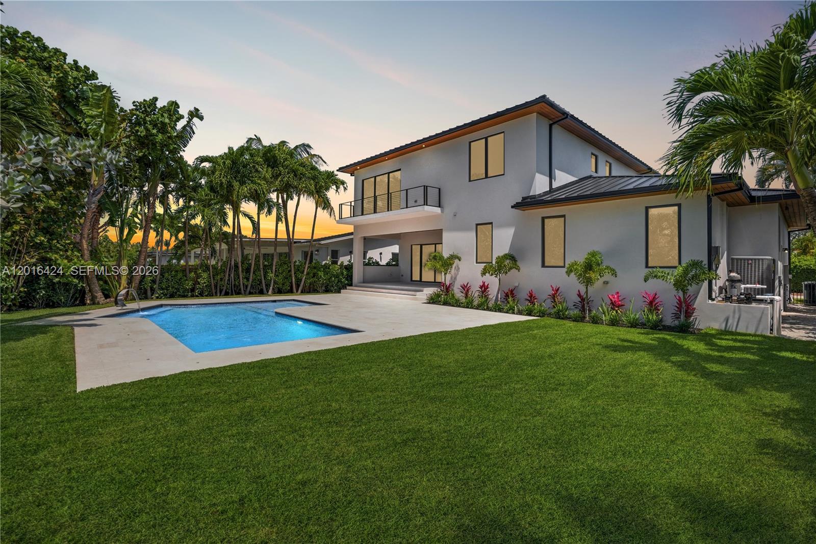 1940 Alamanda Dr Property Photo 20