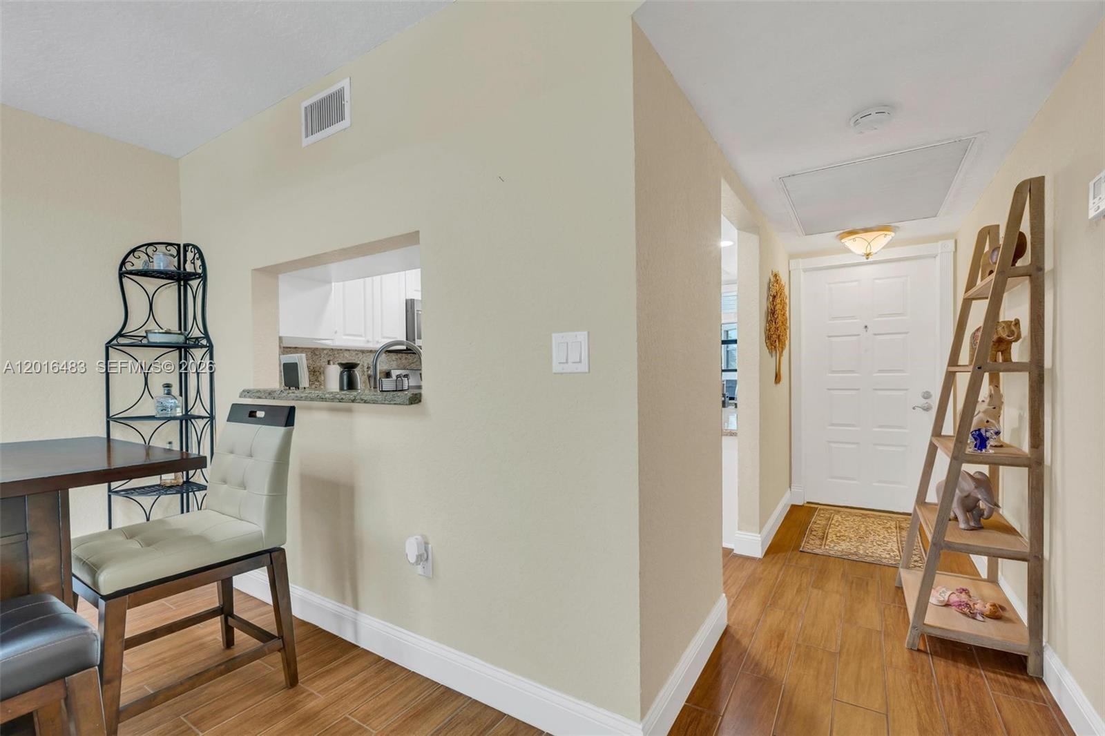 1101 Colony Point Cir 309 Property Photo 8