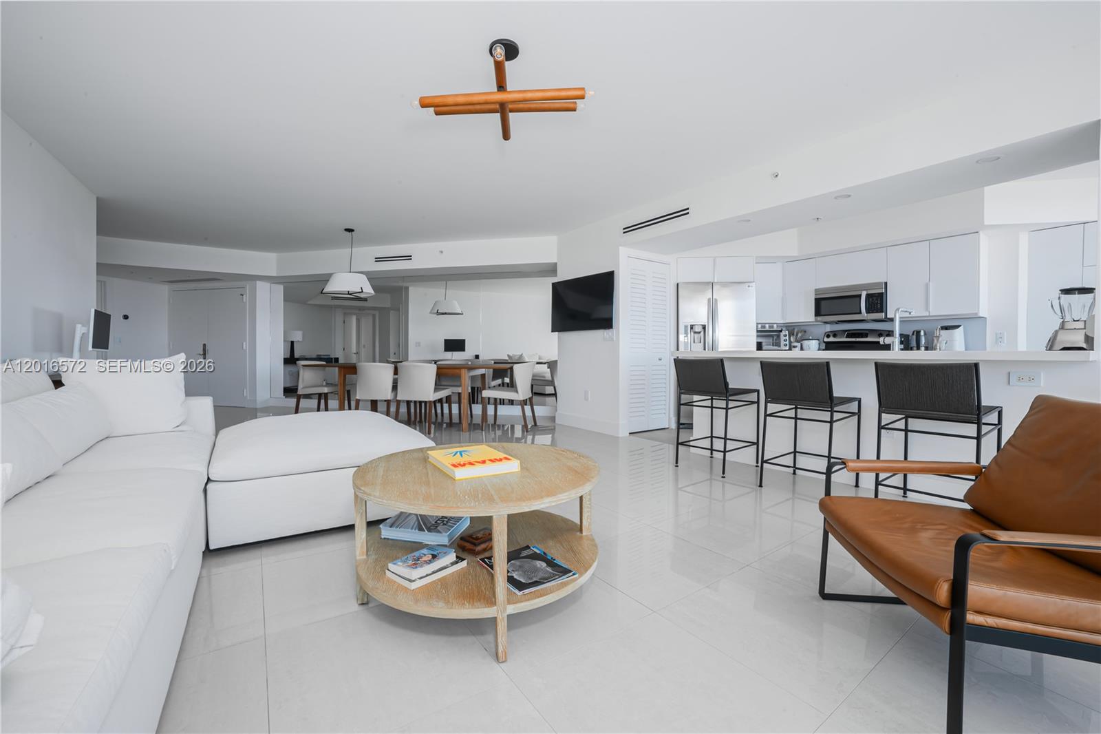 6301 Collins Ave 1102 Property Photo 6