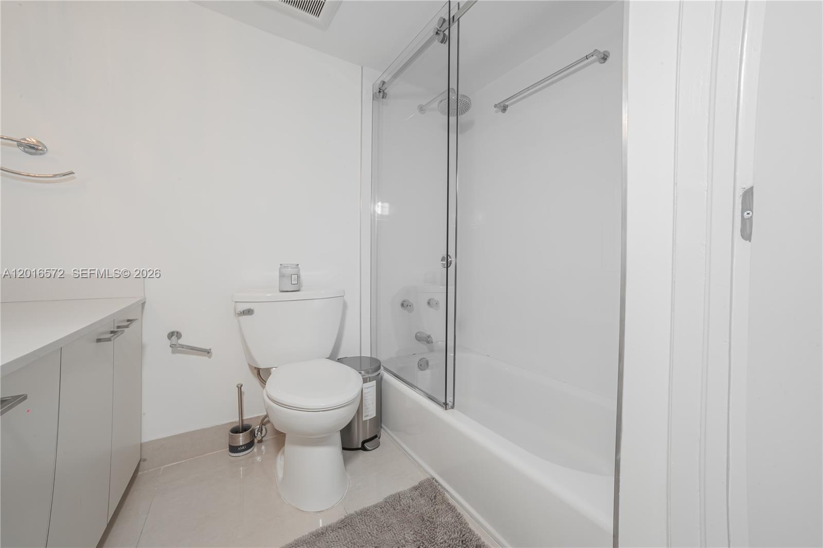 6301 Collins Ave 1102 Property Photo 24