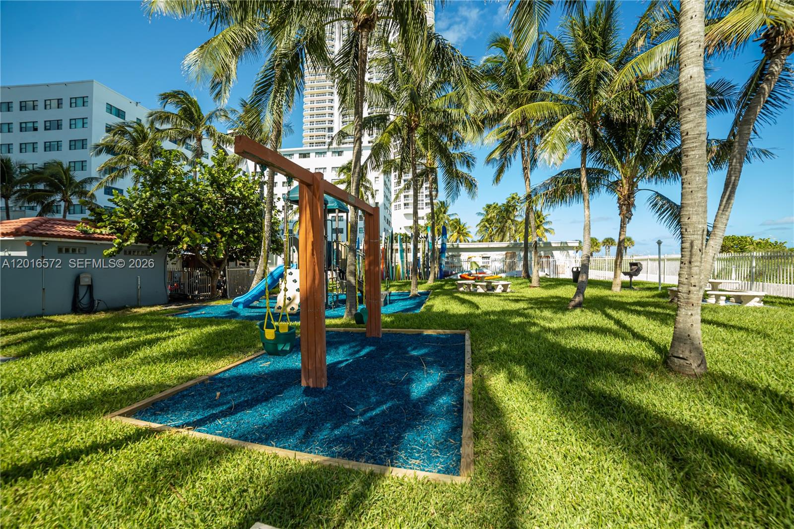 6301 Collins Ave 1102 Property Photo 32