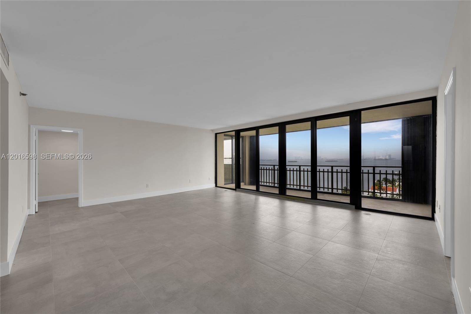 11113 Biscayne Blvd 1253 Property Photo 2