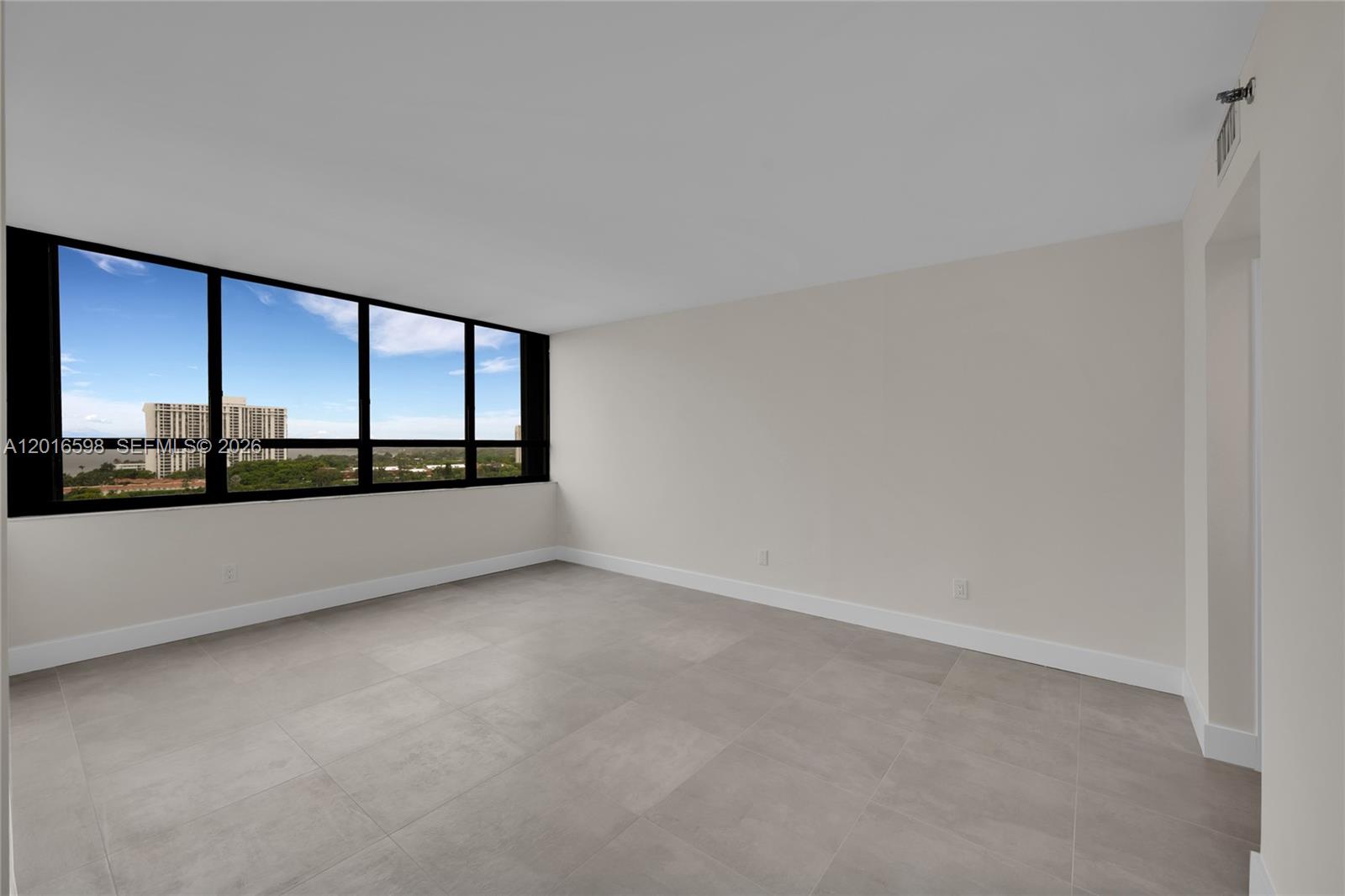 11113 Biscayne Blvd 1253 Property Photo 14