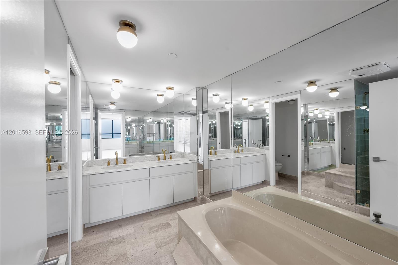 11113 Biscayne Blvd 1253 Property Photo 20