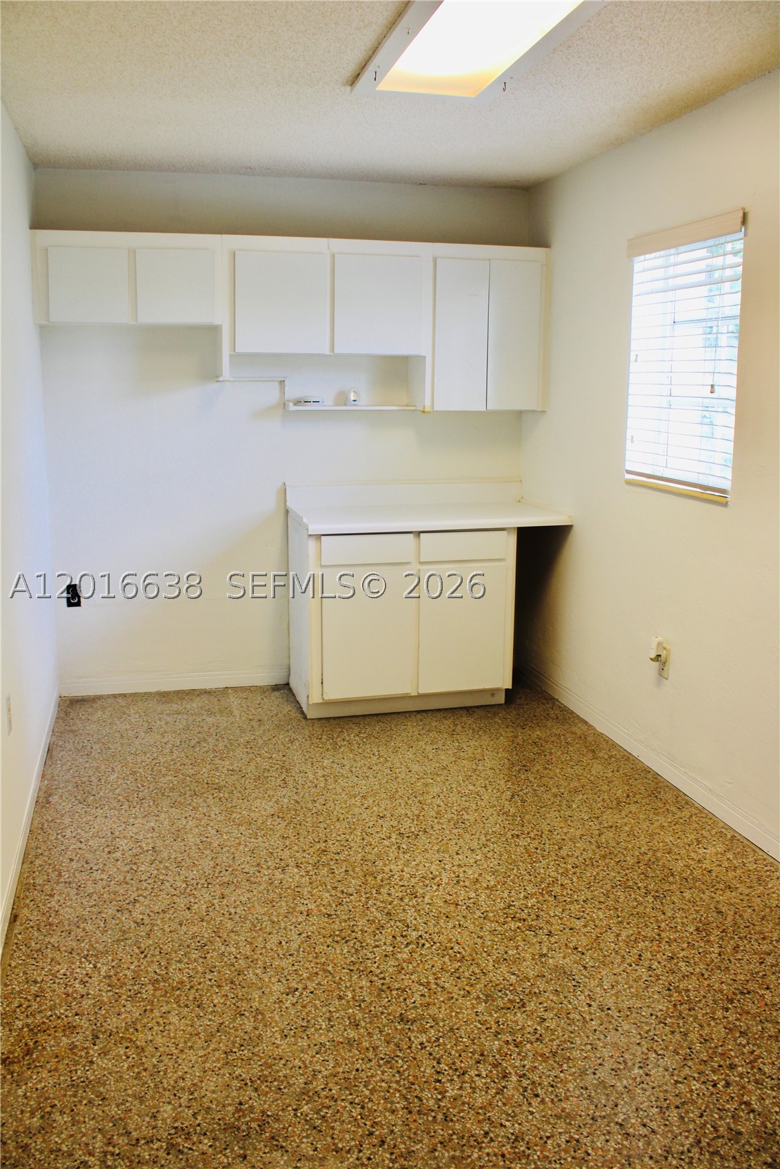 4870 Sw 6th St Property Photo 11