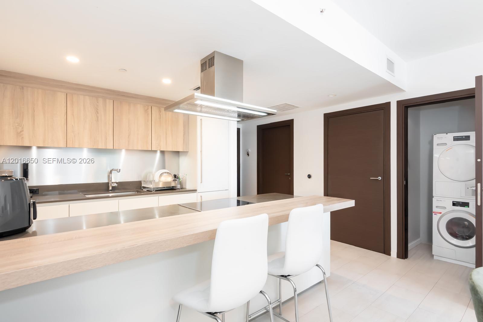 1000 Brickell Plz 2603 Property Photo 6
