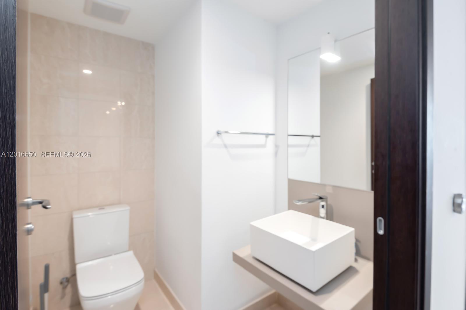 1000 Brickell Plz 2603 Property Photo 27