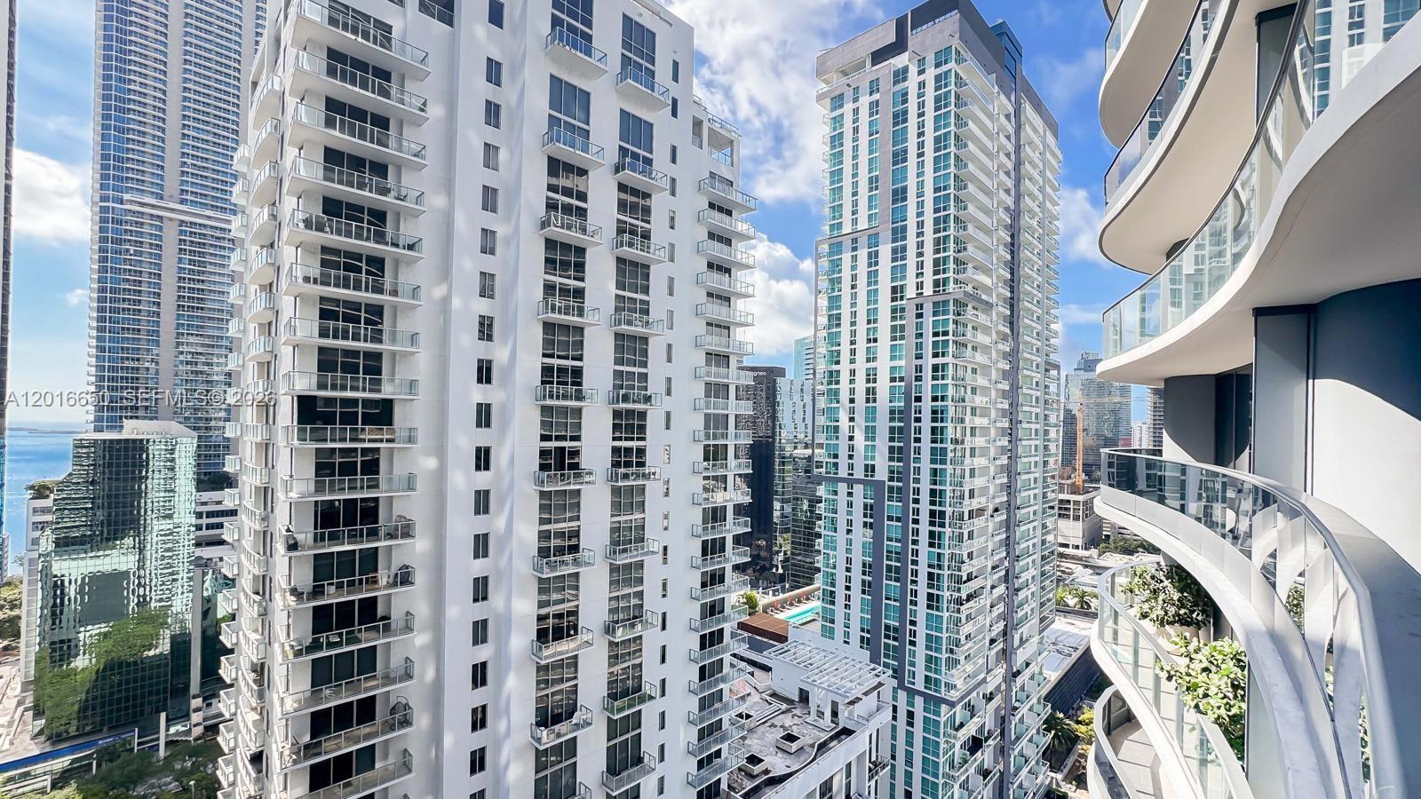 1000 Brickell Plz 2603 Property Photo 33