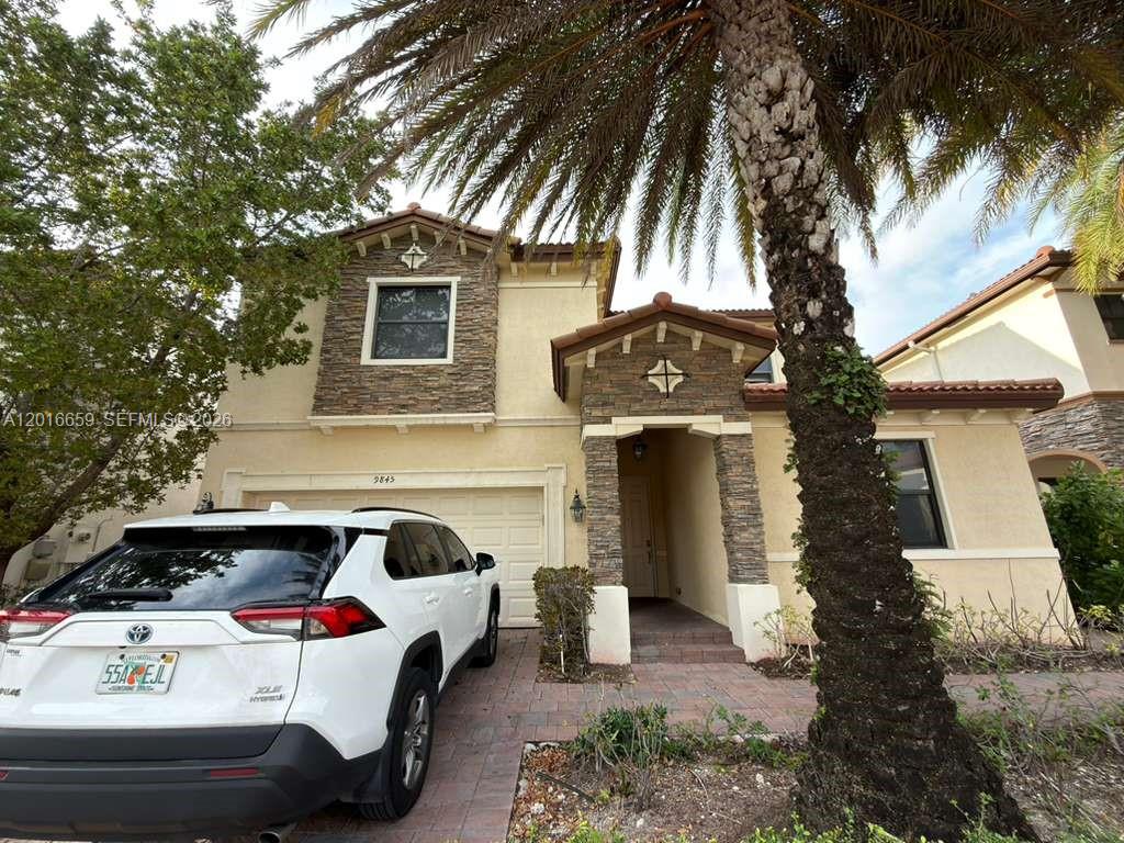 9845 Nw 86th Ter Property Photo 1