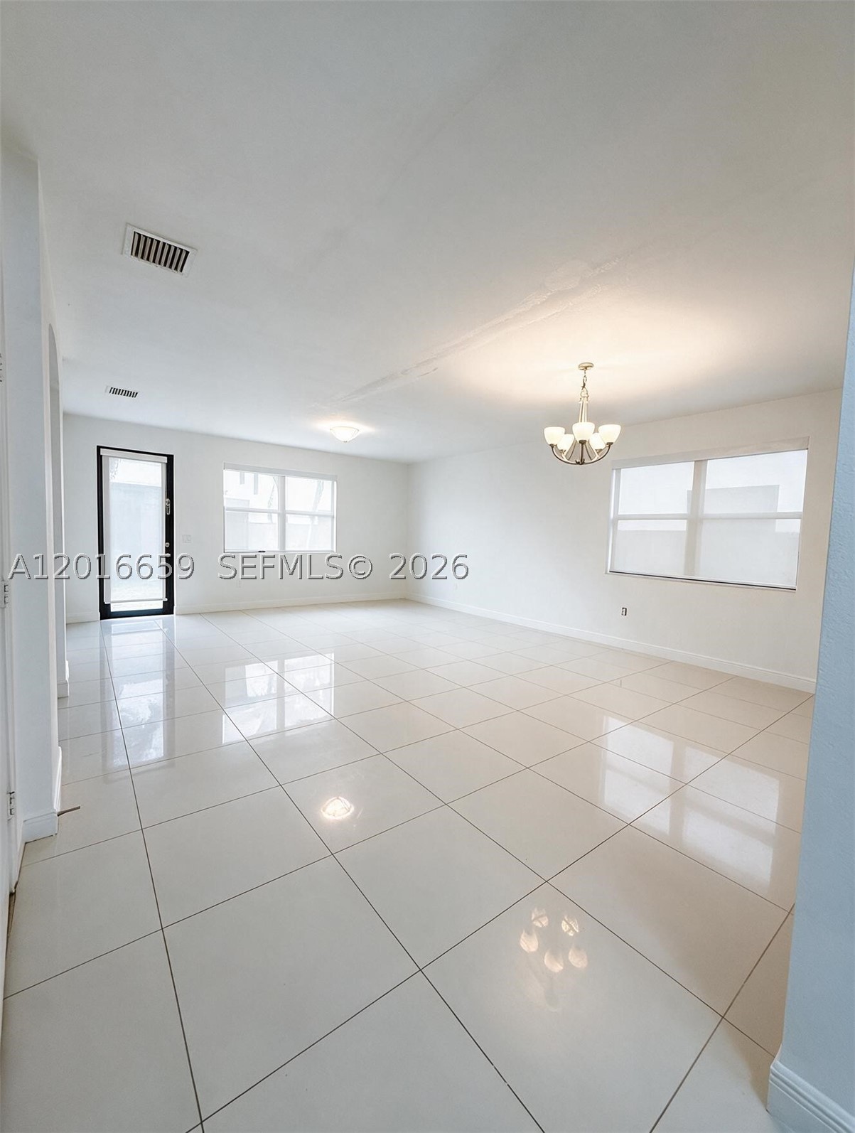 9845 Nw 86th Ter Property Photo 14