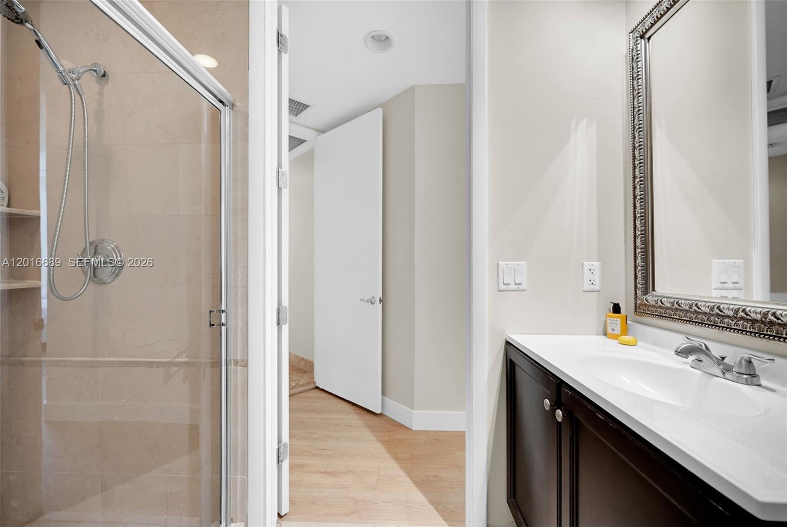 100 S Pointe Dr 801 Property Photo 12