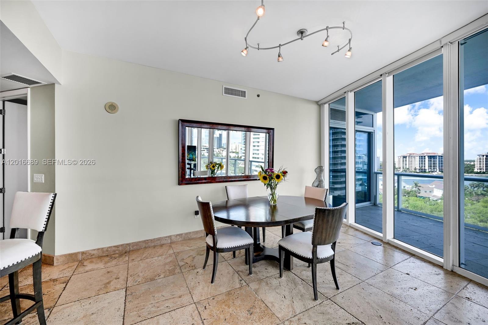 100 S Pointe Dr 801 Property Photo 18