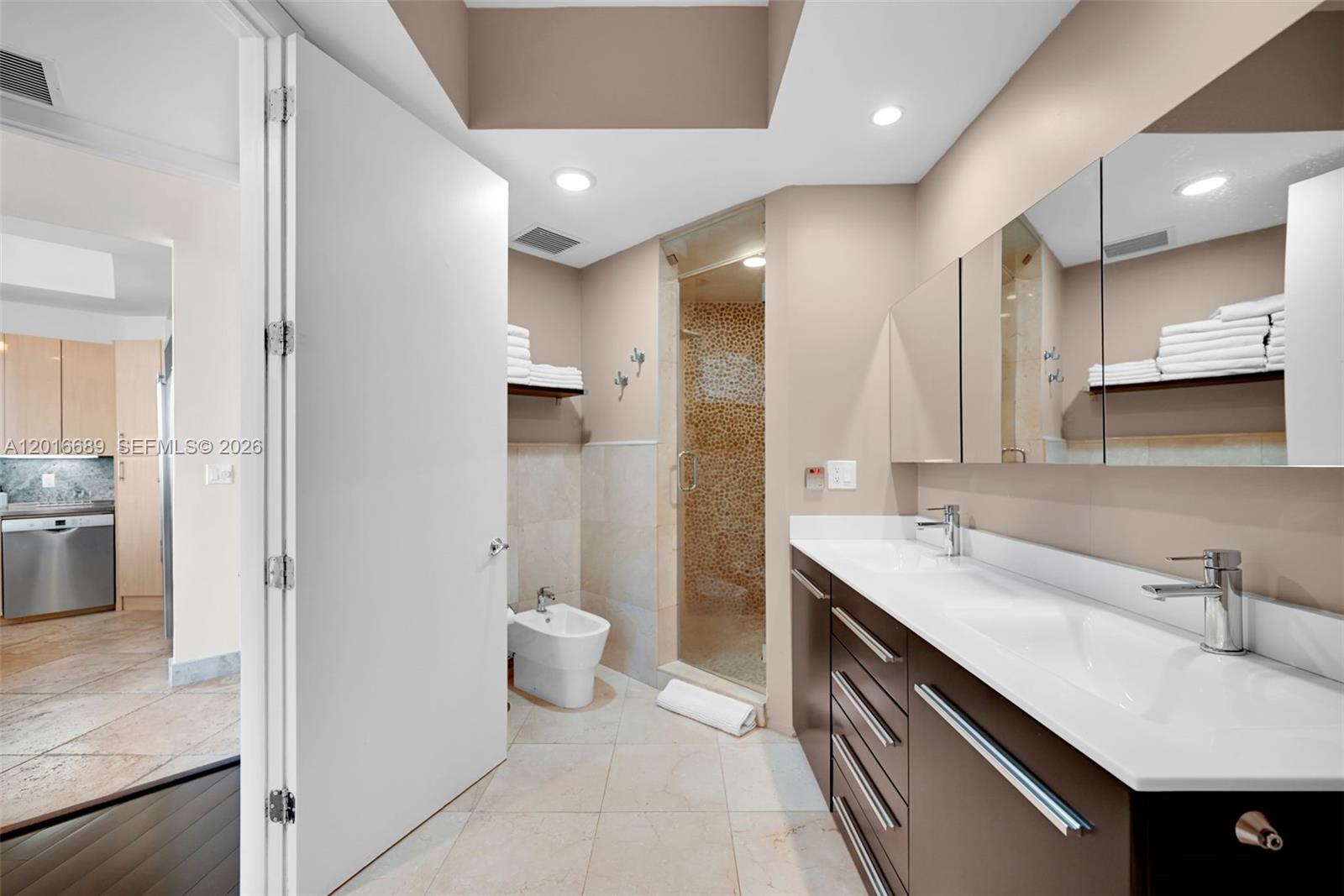 100 S Pointe Dr 801 Property Photo 49