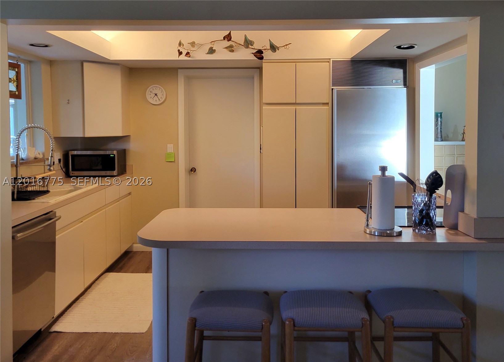 605 Hilltop Drive Property Photo 8