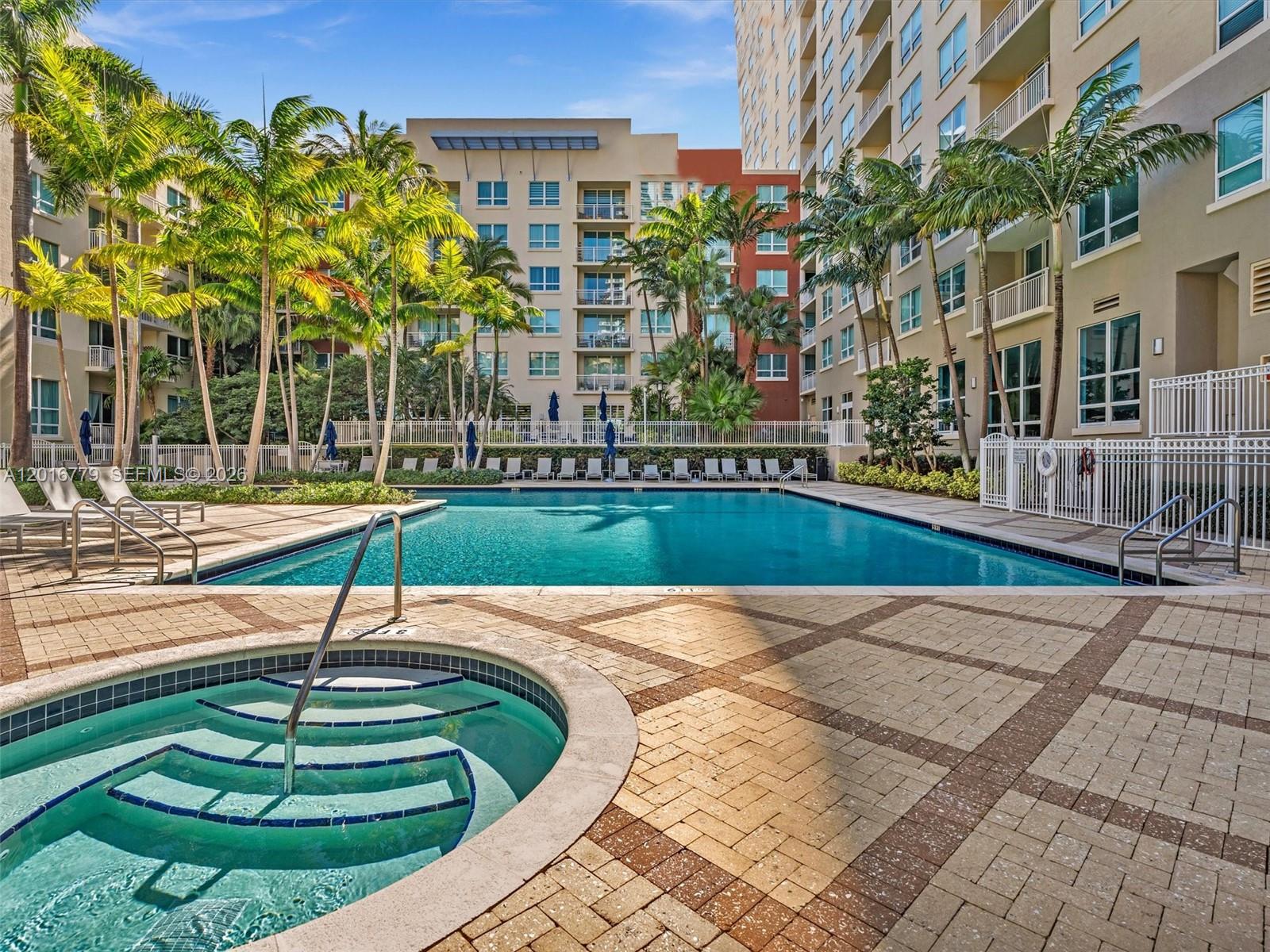 2000 N Bayshore Dr 220 Property Photo 45