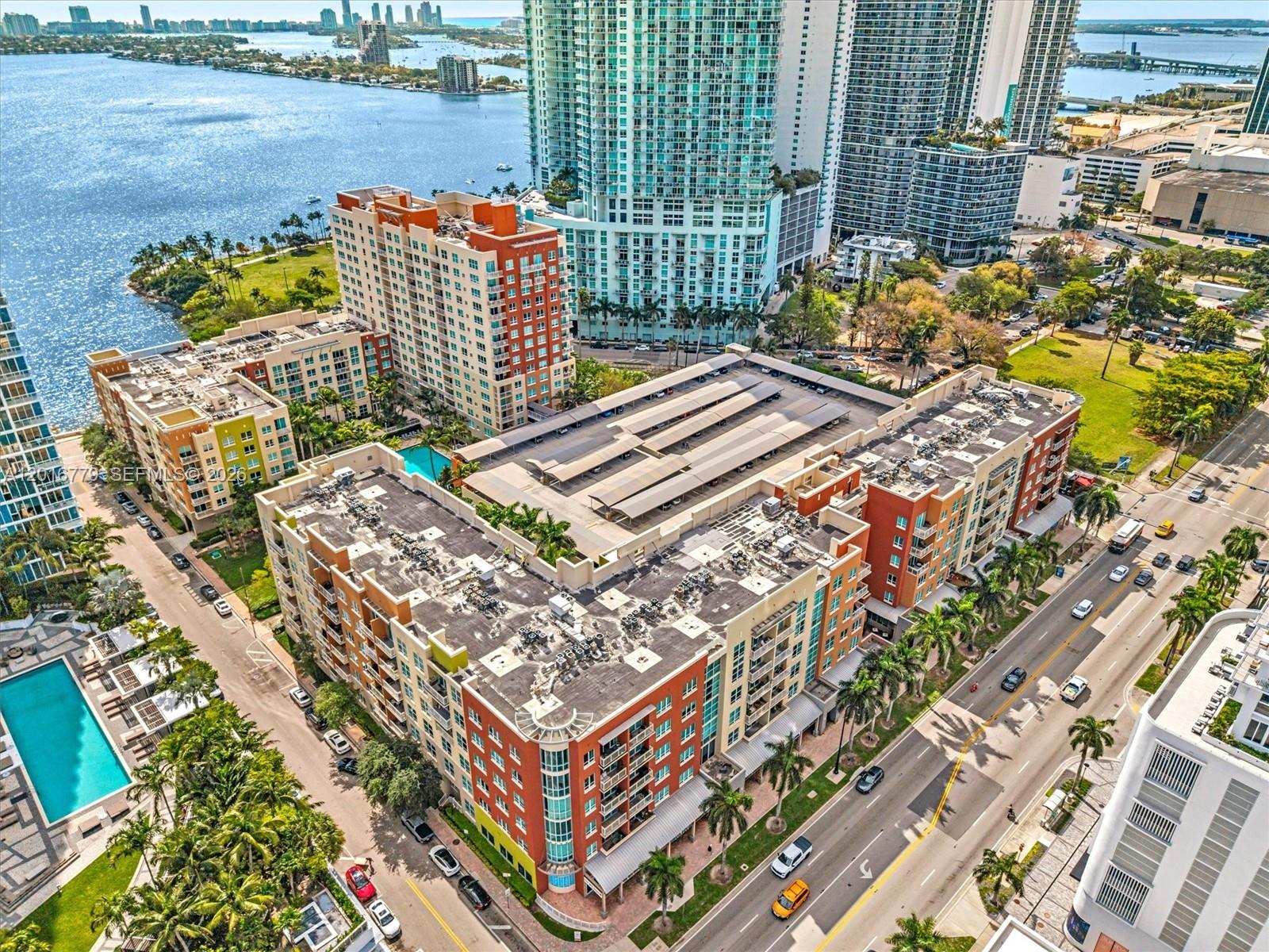 2000 N Bayshore Dr 220 Property Photo 48