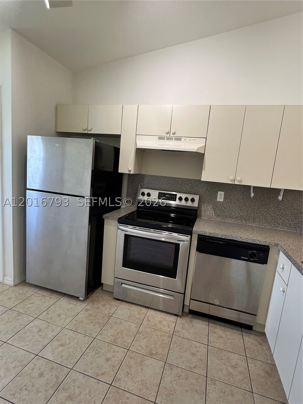 2931 Se 12 Rd 204-55 Property Photo 3